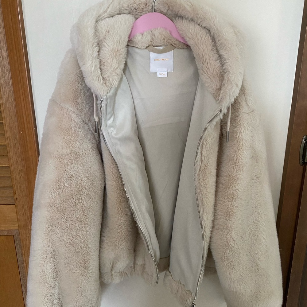 Kids /teen Cozy Cream Faux Fur Jacket